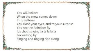 Hilary Duff - When the Snow Comes Down in Tinseltown Lyrics
