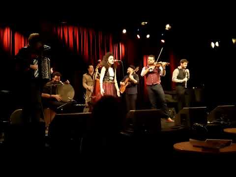 Barcelona Gipsy balKan Orchestra - Tisom Tiše. Umeå Folkets Hus, Studion 2023.02.04