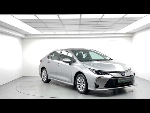 Toyota Corolla 1.8 Hybrid Luna Saloon - Image 2