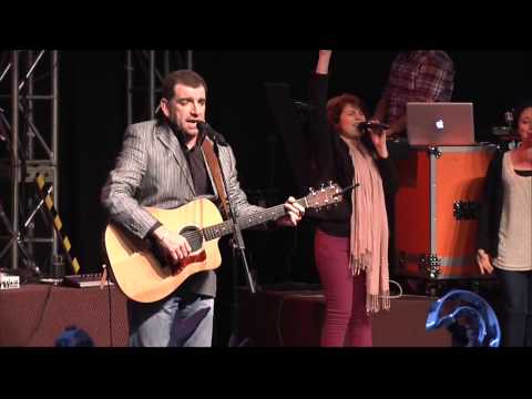 Viene el amado Billy Bunster