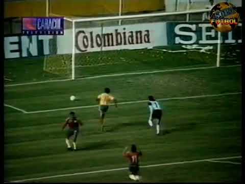 ERRADO DE ARNOLDO IGUARÁN - COLOMBIA VS ECUADOR 1989