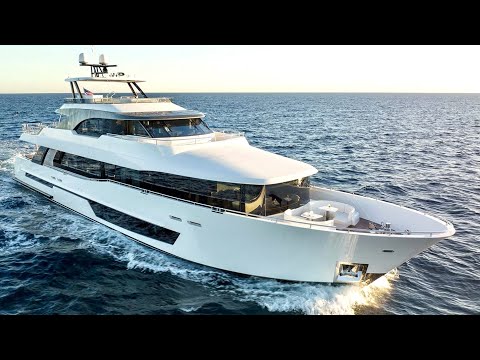 A Comprehensive Tour of the Ocean Alexander 37 Legend Super Yacht