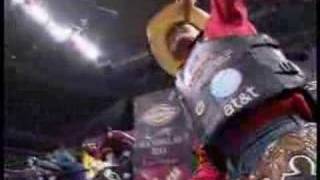 TOP RIDE: Justin McBride conquers the legendary Chicken on a Chain (PBR)