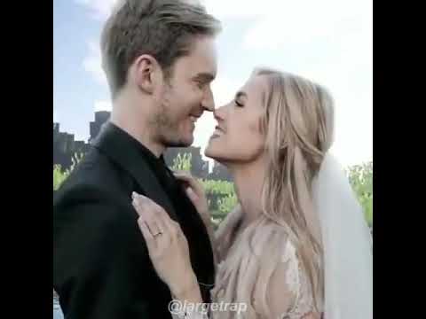 Pewdiepie and Marzia have an epic wedding in minecraft