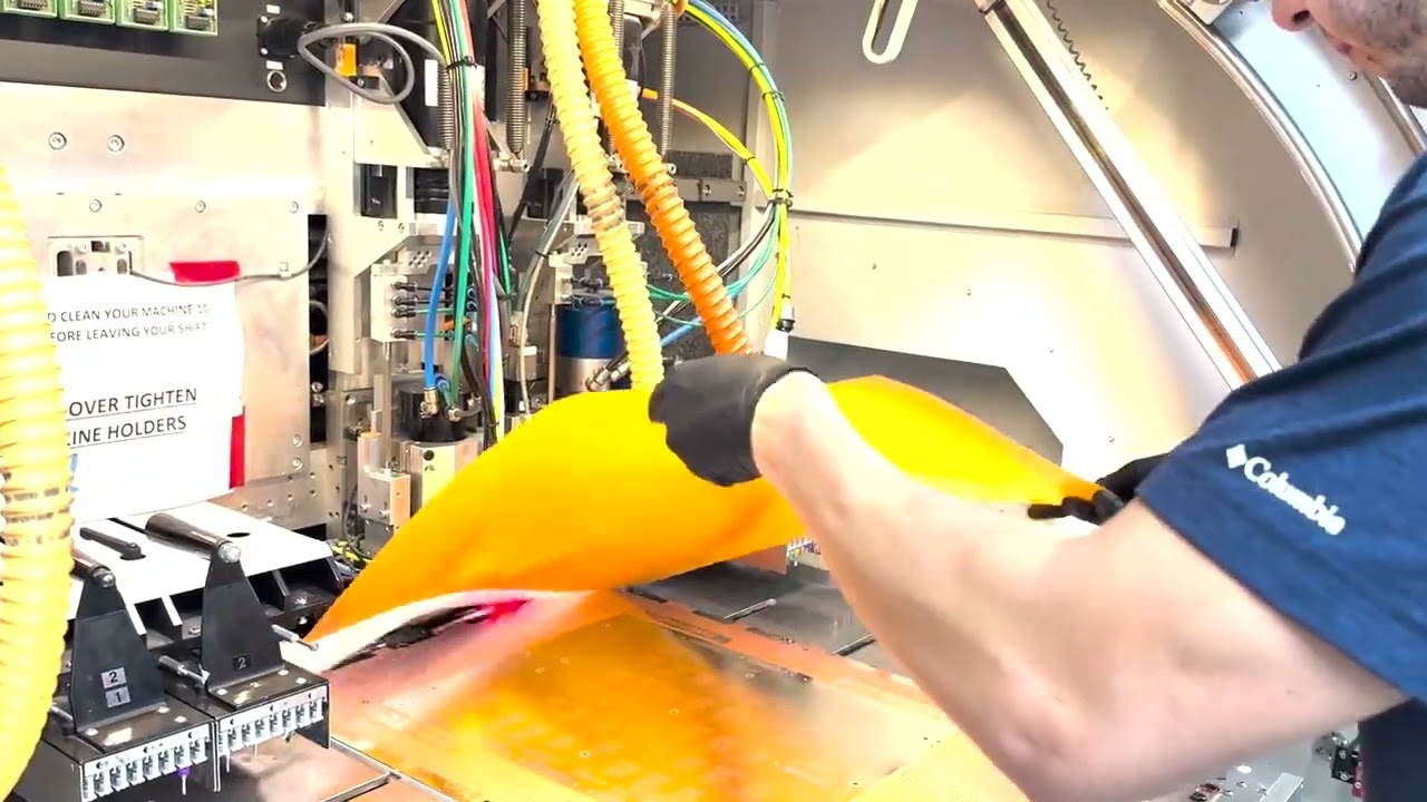 Lenz DLG-550 in Action: High-Speed, High-Accuracy PCB Drilling