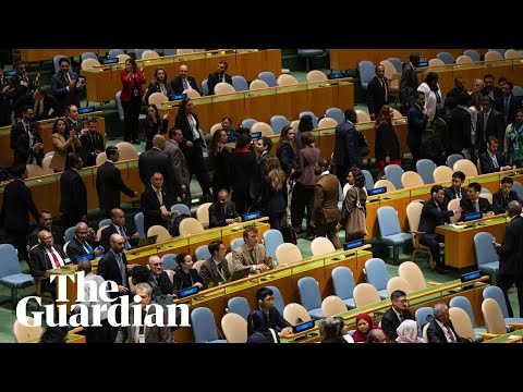 UN delegates walk out of Benjamin Netanyahu's United Nations general assembly speech