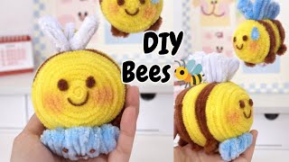FuzzyTwist Easy pipe cleaner craft, Hanging bees made out of cleaner pipes #pipecleanerart