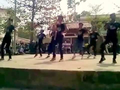 AOA - Get Out cover Dance by DQ.