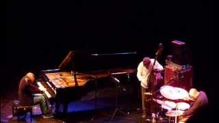 Brad Mehldau Trio - And I love her
