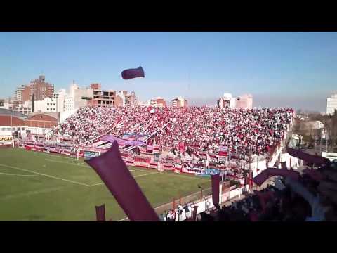 "1000 partidos en el Francisco Urbano- Salida del Equipo- Dep. Moron Vs. Est. Bs As. (Video 4)" Barra: Los Borrachos de Morón &bull; Club: Deportivo Morón &bull; País: Argentina