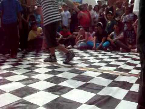 Gang'Style Tradicional VS King of Street - Battle pela Vida 2010 (Vem comigo Hip-Hop Arte Etapa Sul)