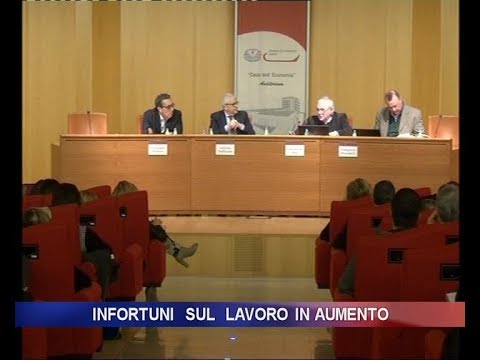 Pad cartilagine del ginocchio Se al culmine di ferire gamba e schiena