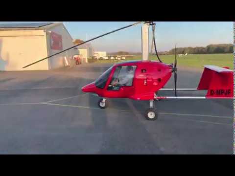 Nach Überführungsflug zum Hangar rollen.