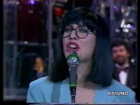 download lagu mp3 mp4 Irene Fargo, download lagu Irene Fargo gratis, unduh video klip Irene Fargo