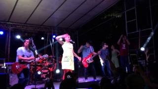 Moonpools and Caterpillars - Ren (live at The Outpost)