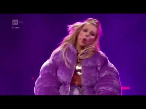 Umk 2019 - opening act - Krista Siegfrids - anna mirrin puhua