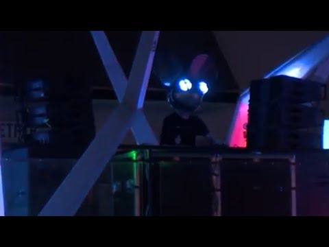 #LasVegas Commerical Center Block Party Feat. Deadmau5