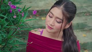 Download lagu မေသဇင်ရဲ့ကိုယ်ပိုင်သီချင်းလေးတပုဒ်💙မိုးနဲ့အတူပြန်ခဲ့ပါ mp3