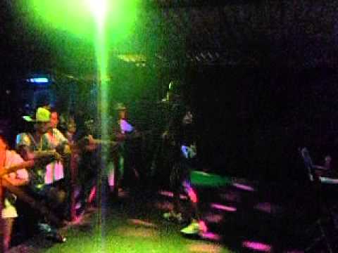 MC LEEKI-SHOW SAO PEDRO DIA 7/03