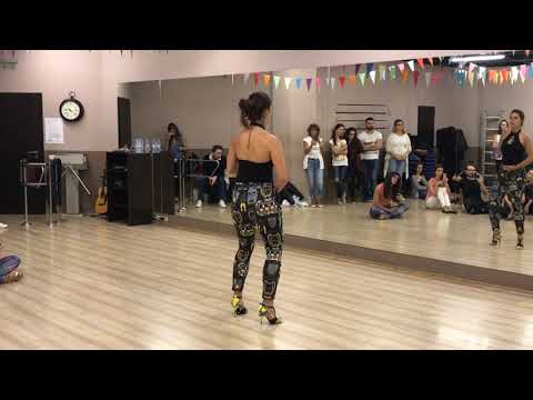 Lía Kizomba DEMO at 7 years KizombaHolics BG (MDO - Me Perdoa)