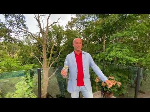 Champagne Friday 66.0 - Anniversary! Note 15,000! 2015 Larmandier-Bernier 'Les Chemin d’Avize' [SWE]