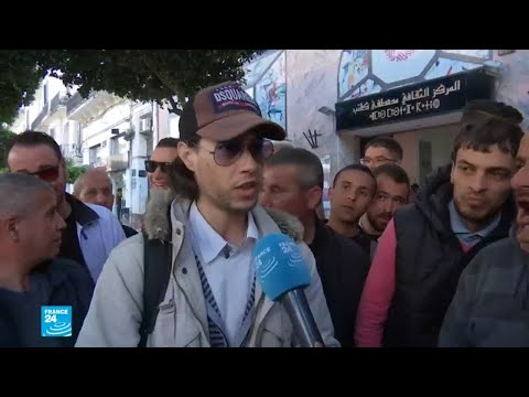 جزائريون يرحبون بخطاب الفريق أحمد قايد صالح وآخرون يعتبرونه "انقلابا"