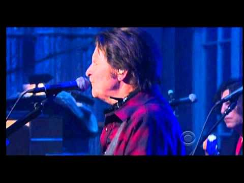 John Fogerty - Green River and Fortunate Son - live 15 Nov 2011