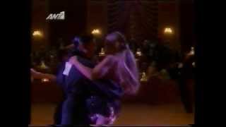 Thalia&#39;s song &quot;Echa&#39;pa lante&quot; in the movie &quot;Dance with me&quot;.