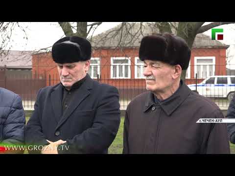 Историки и богословы посетили могилу Мадин Жаммирза.