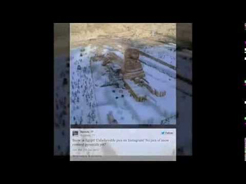 Сняг покри пирамидите в Египет