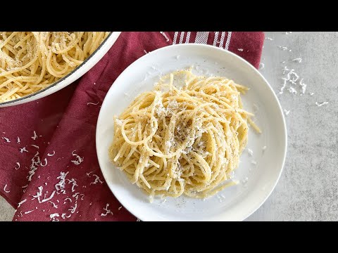 Classic Spaghetti Cacio e Pepe Recipe