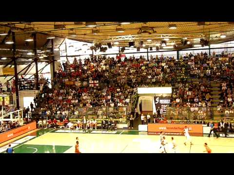 Farabello ruba palla