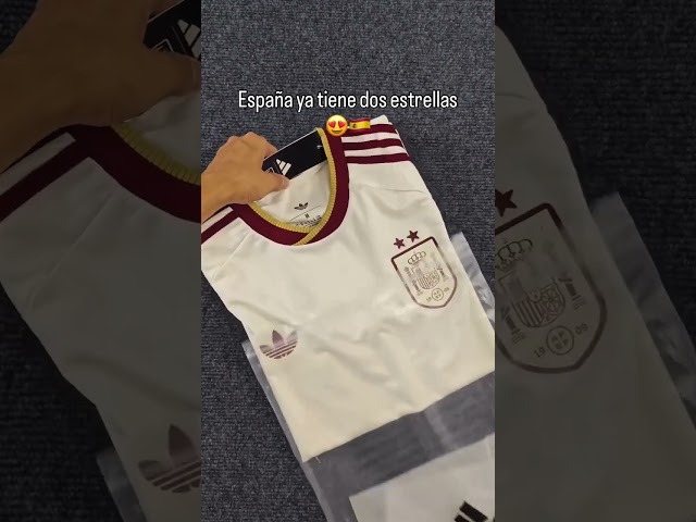 Vídeo relacionado con lepni.me Camiseta Personalizada de Fútbol para Hombre | Nombre y Número Personalizables | Emblem 2026 (M Borgoña Multicolor)