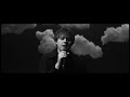 Lewis Capaldi - Hold Me While You Wait (Interlude Session) thumbnail 3