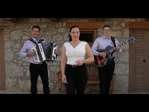 Ansambel Andreja Bajuka - Prikupen par ( NOVO )