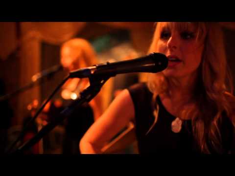 The Reverse Cowgirls "Son's Gonna Rise" (Citizen Cope Cover)