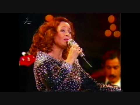 Simone ao Vivo no D Maria II  Desfolhada (final do concerto)