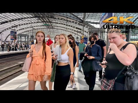 [4k HDR] Germany Berlin Central Train Station (Berlin Hauptbahnhof) Walking Tour 2022 Germany 🇩🇪