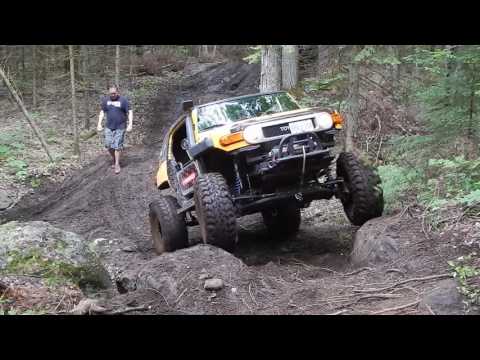 Monster Toyota FJ Cruiser EXTREME OFF-ROAD