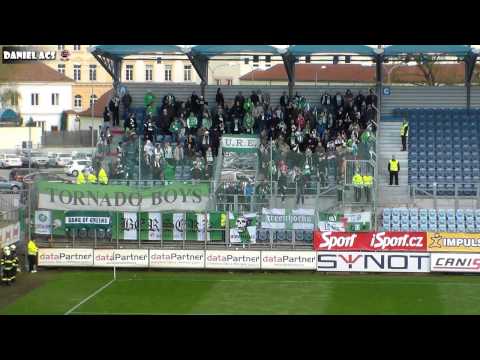 Dynamo České Budějovice - Bohemians 1905 18.4.2015 - hosté radující se z gólu (neuznaný pro ofsajd)