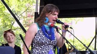 tUnE-yArDs - My Country - Pitchfork 2011