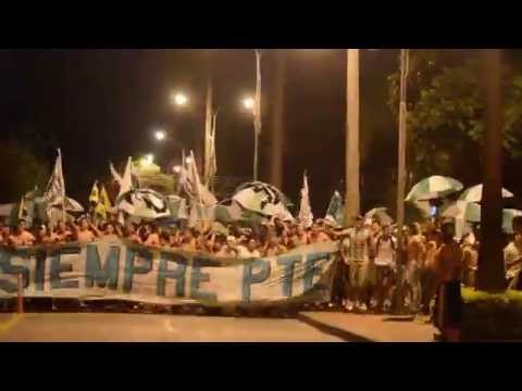 "Los de Siempre Presente" Barra: Los de Siempre • Club: Oriente Petrolero