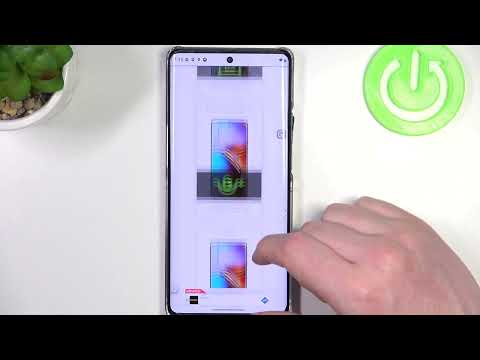 Does the Motorola Moto X40 have AMOLED Display?
