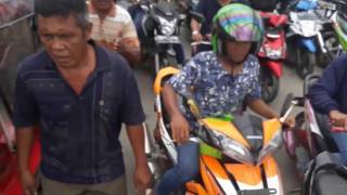 Download lagu Sigit Purnomo Said (Pasha Ungu), berjalan kaki menuju Kampanye Akbar BERAMAL di BUOL ! mp3 Download lagu Sigit Purnomo Said (Pasha Ungu), berjalan kaki menuju Kampanye Akbar BERAMAL di BUOL ! mp3