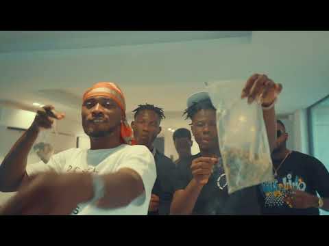 Kellylivinglarge - On My Shoulder (Official Video)