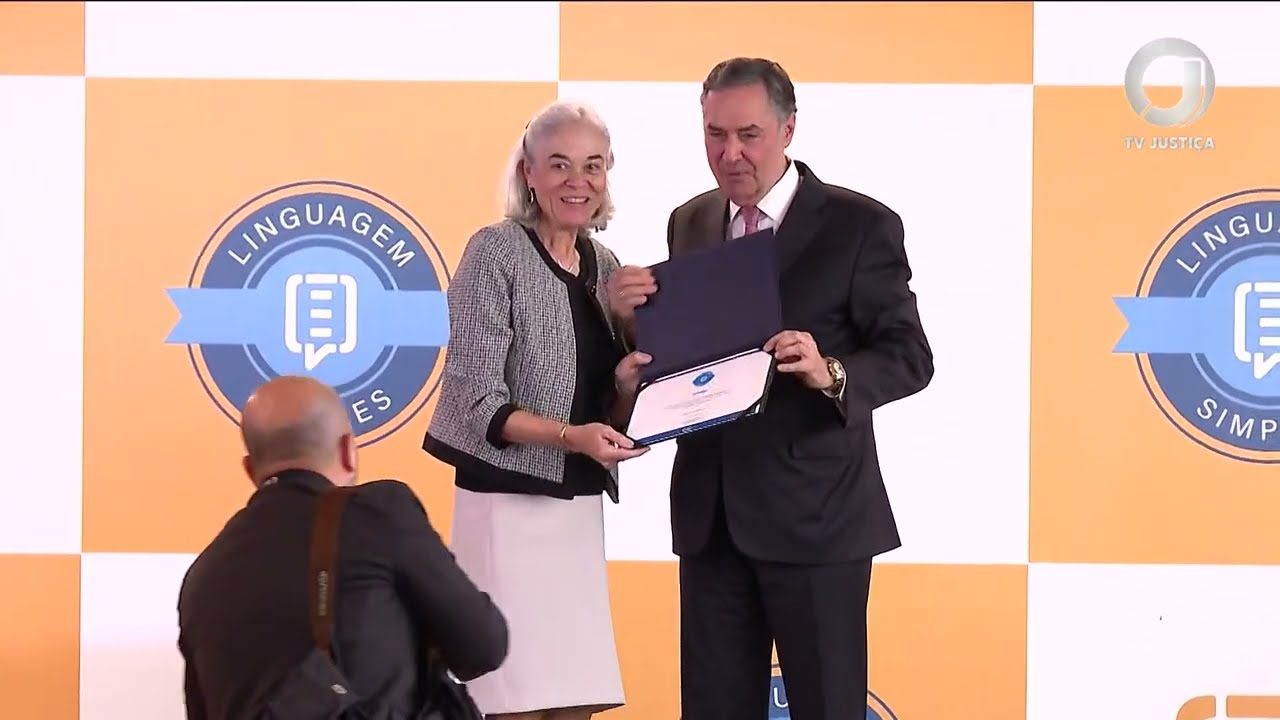 📺 JJ – STJ recebe premiação de Selo Linguagem Simples 2024