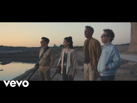 Meteoros, Javiera Mena - La Quietud del Movimiento (Official Video) ft. Javiera Mena