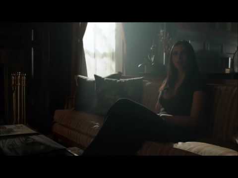 Gotham 3x22 Jim and Lee kiss - S03E22 Season Finale