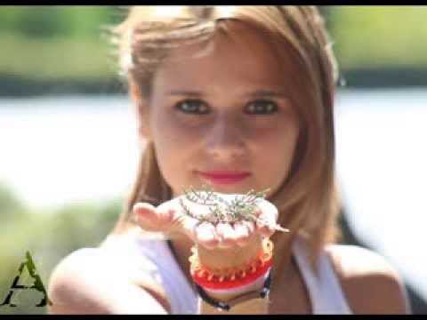 Burcu Akyz   SENİ SEVİYORUM