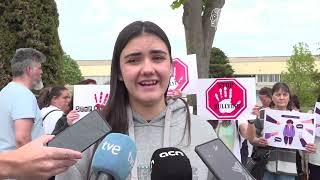 Manifestació a Cassà contra l'assetjament escolar a l'institut del municipi